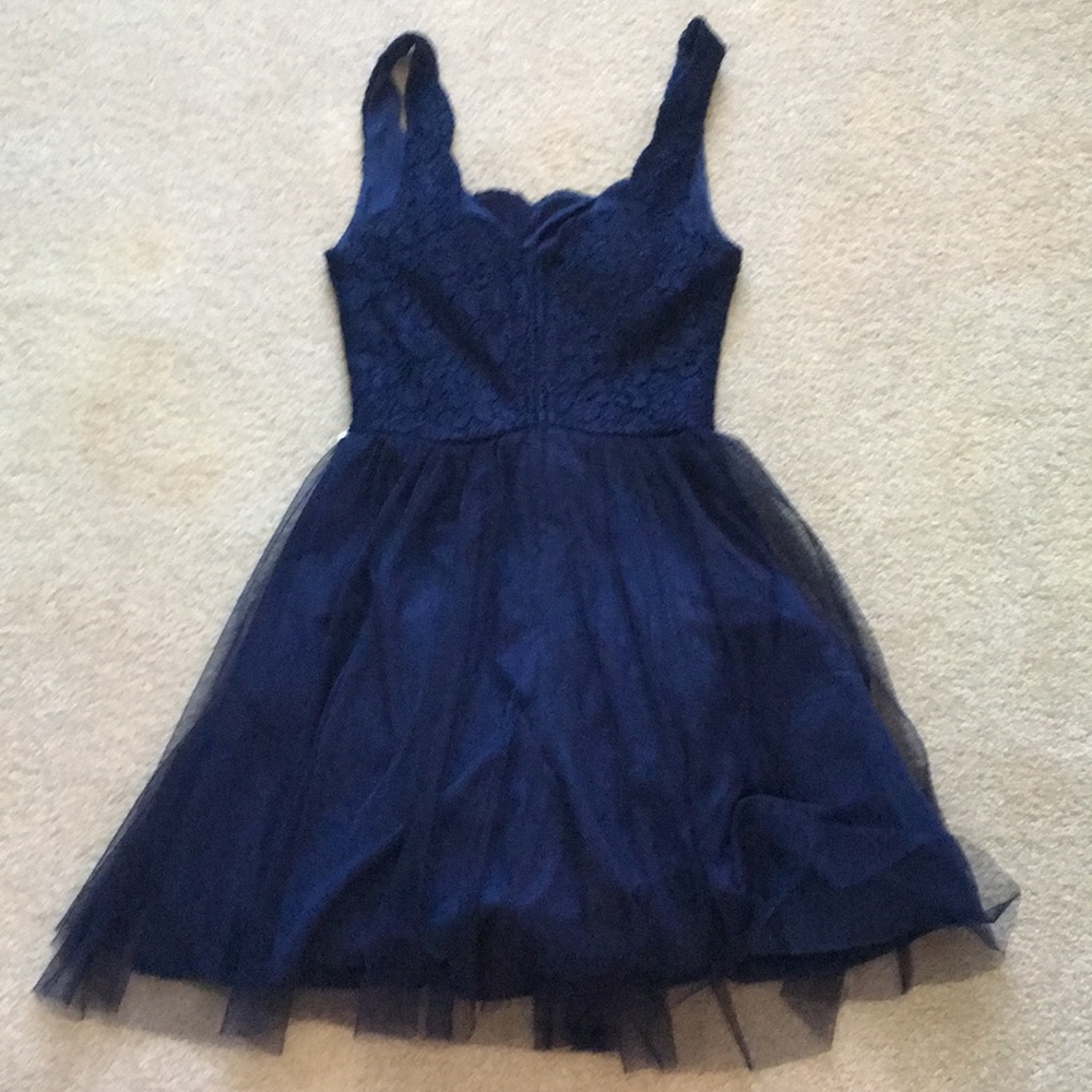 dress - Picture 2 of 4
